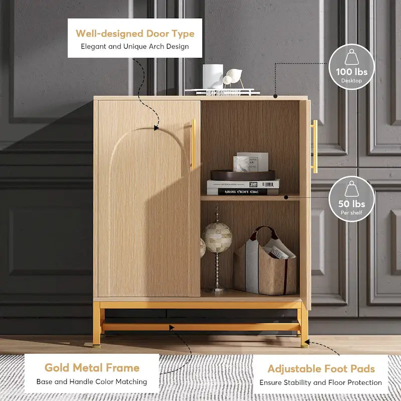 Un buffet moderne à quatre portes avec espace de rangement.