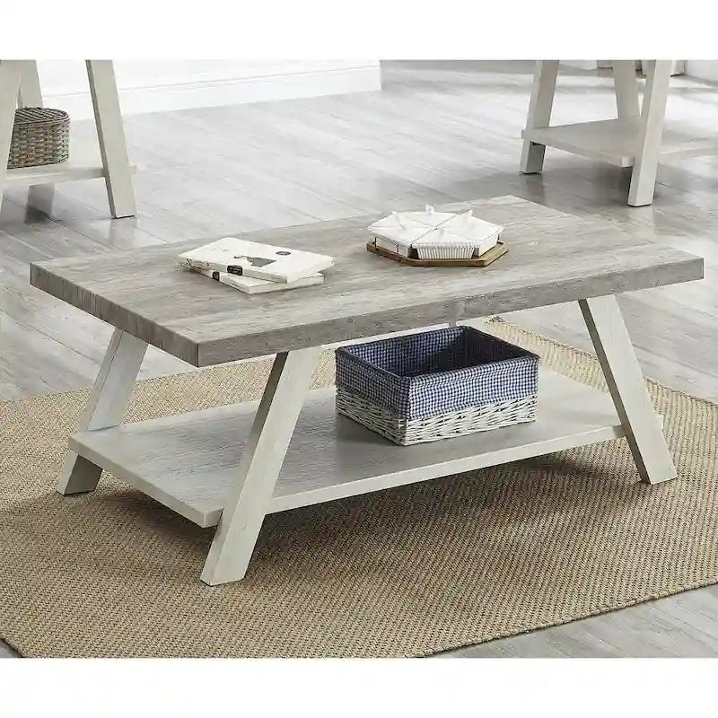 Table basse contemporaine en bois répliqué avec étagère
