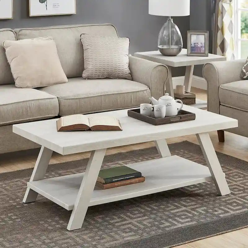 Table basse contemporaine en bois répliqué avec étagère