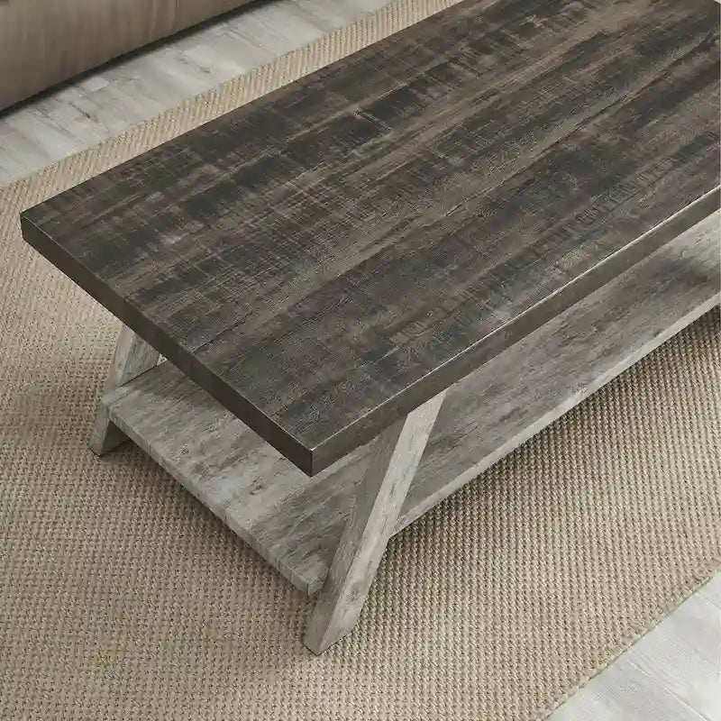 Table basse contemporaine en bois répliqué avec étagère